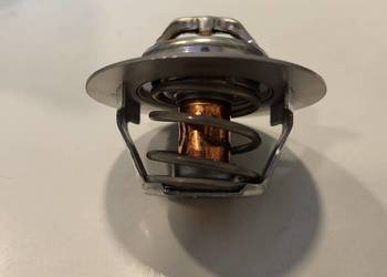 Termostat VALEO 819946 nowy VW, Lancia, Fiat, Renault, Citroen