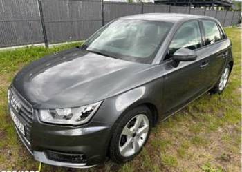 Audi A1 benzyna TYLKO 40tyśKM piękna stan bdb