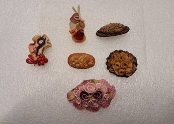 broszki z prlu stan bdb dł 4 cm i 3 cm