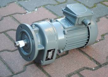 Motoreduktor kołnierzowy 0.37kw. 27obr./min. NORD