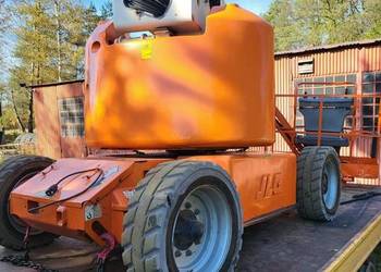 Podest ruchomy teleskopowo - przegubowy JLG E400 AJP