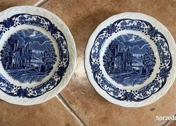 2 talerzyki Staffordshire. England.  O śr. 17 cm.