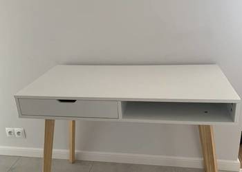 Stolik, biurko dla dziecka