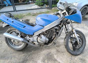 Kawasaki zzr 250