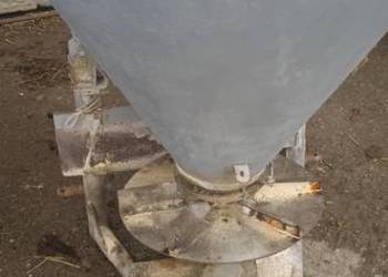 Rozsiewacz nawozu lej 2 sztuki