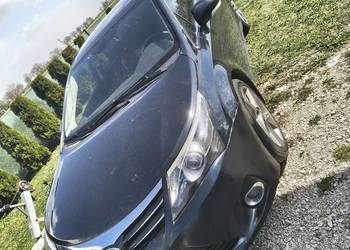 Toyota Avensis T27, III, 2.0 D4D, 2012 124 KM, keyless go