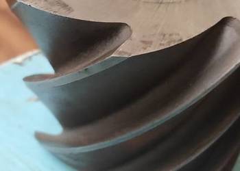 Frezy walcowe do metalu o różnej wielkości Frezy walcowe do metalu o różnej wielkości