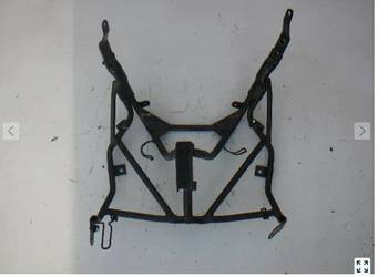 Stelaż mocowanie owiewek lampy Suzuki RF 600