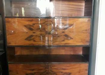 Biblioteczka - witryna z lat 60-70 tych z połyskiem