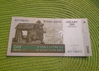 banknot Madagaskaru z 2004r