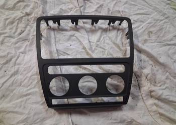 Ramka nawiewu konsoli Skoda octavia II