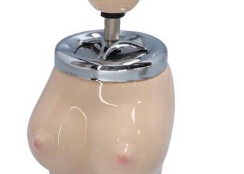 Popielniczka w Kształcie Piersi Biustu Zamykana