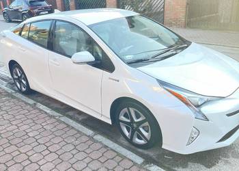 TOYOTA PRIUS 1,8  r. 2017 białą perła 47.000 km
