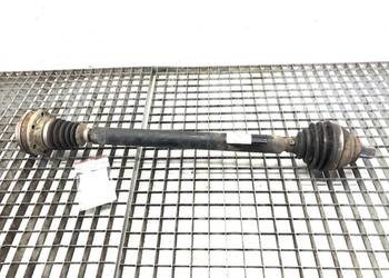 PÓŁOŚ PRAWY PRZÓD VW TOURAN 3Q0407272C 1.8 180KM PRZEGUB