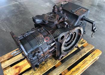 Tylny most John Deere 6400 L115878