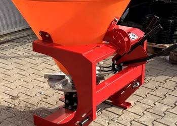 Rozsiewacz NAWOZU (piasku,soli,) LEJEK