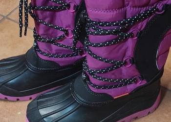 Piękne mało używane śniegowce dziecięce