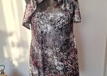 Piękna welurowa sukienka hiszpanka z odkrytymi ramionami 38 na imprezę