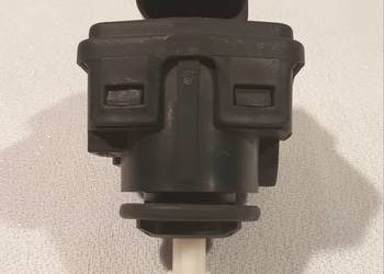 SILNICZEK REGULACJI LAMP AUDI A3 8L 8L0941295