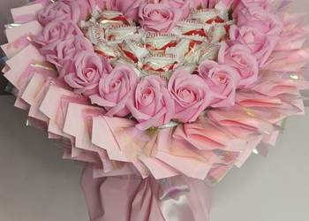 Bukiet serce z różami mydlanymi i Raffaello idealny prezent