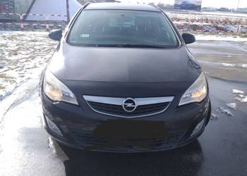 Sprzedam Opla Astre Kombi Sports Tourer rok 2011