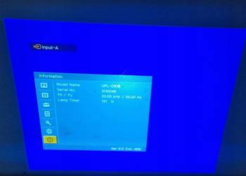 Projektor Sony VPL-DX15 Sprawny z prawie nowa lampą 131H