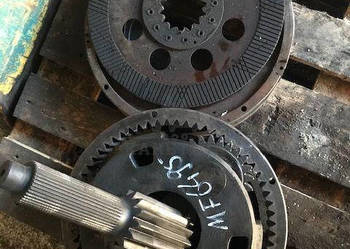 Massey Ferguson 6480 6485 6490 6495 - Zwolnica tylna seria 6400