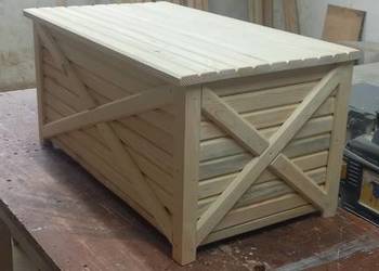 Skrzynia drewniana otwierana / kuferek / siedzisko