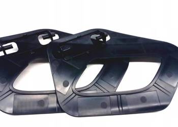 VOLVO S60 V60 mocowanie prawego sprysk 31383145 OE