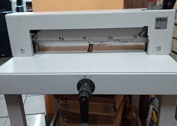 Sprzedam gilotynę Ideal 4305 stan bdb rezerwowa