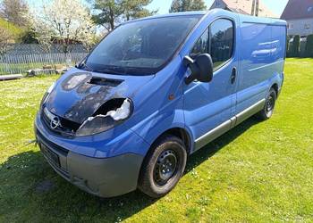 Opel Vivaro 2.5CDTI 140KM 2011r klima