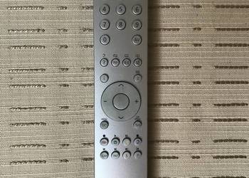 Oryginalny pilot Grundig RC2133402/01