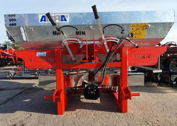 Rozsiewacz dwutarczowy 600 Senior Abra dostępny od ręki