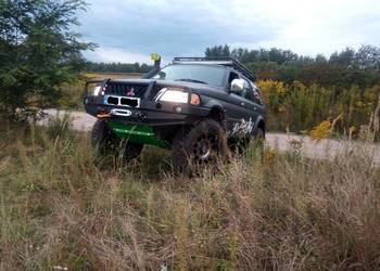 Pajero Sport lampa przód EU