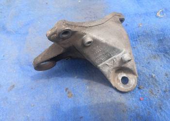 Łapa Mocująca Skrzynie 8D0 399 114 S Audi A4 B5 (a-11)