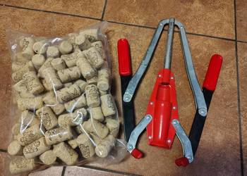 Korkownica ręczna metalowa dwuramienna , korkowanie butelki do wina