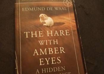 The hare with amber eyes. Po angielsku!