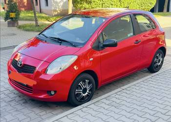 Toyota Yaris 1.0 klima 2007 uszkodzona belka