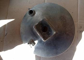 Junak m10 pokrywa piasty przedniej