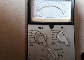 Miernik uniwersalny UM-4B