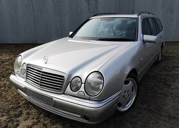 Mercedes-Benz W210 E55 AMG