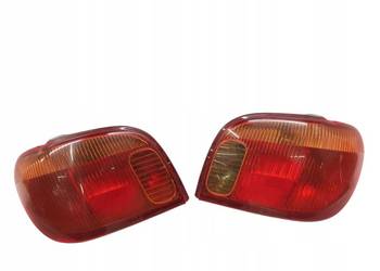 LAMPA TYŁ KOMPLET  LIFT  Toyota Yaris I (1999-2005)