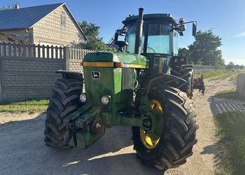 John Deere 4040s
