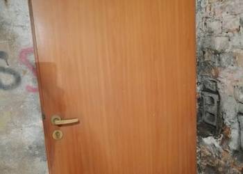 Drzwi drewniane płyta z klamką