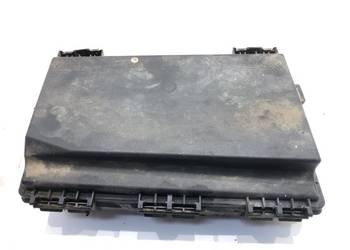 SKRZYNKA BEZPIECZNIKÓW OPEL ZAFIRA B 13206754 Minivan 05-15 1.9 120KM