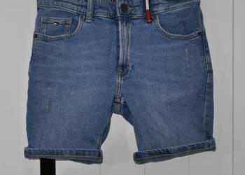 Tommy Hilfiger świetne spodenki 152