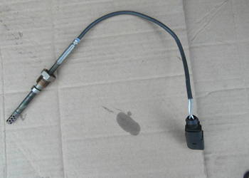 Czujnik temperatury spalin AUDI A4 A5 Q5 03L906088D