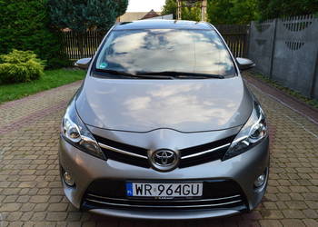 Toyota Vers 1.8 B 2015 r. 165 tyś,Panorama,Serwis ASO,Super Stan,Niemiec