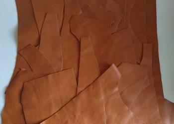 Skóra (661 g) Licowa Włoska duże średnie i małe kawałki Cognac Koniakowa Br