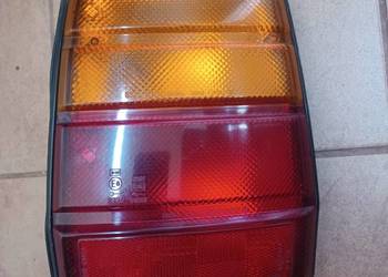 Toyota Corona AT151 lampa tyl prawa lub lewa